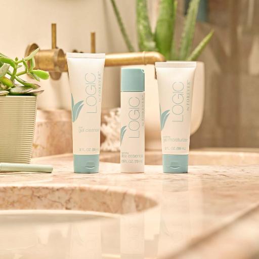 Logic by Forever® Soothing Gel Moisturizer