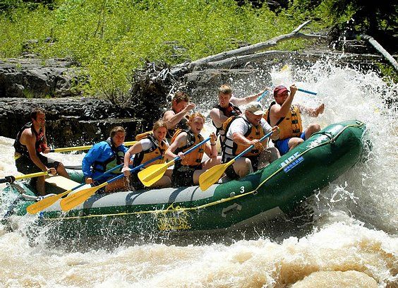Top 5 Reasons to Say Yes to Adventure - Rafting Edition