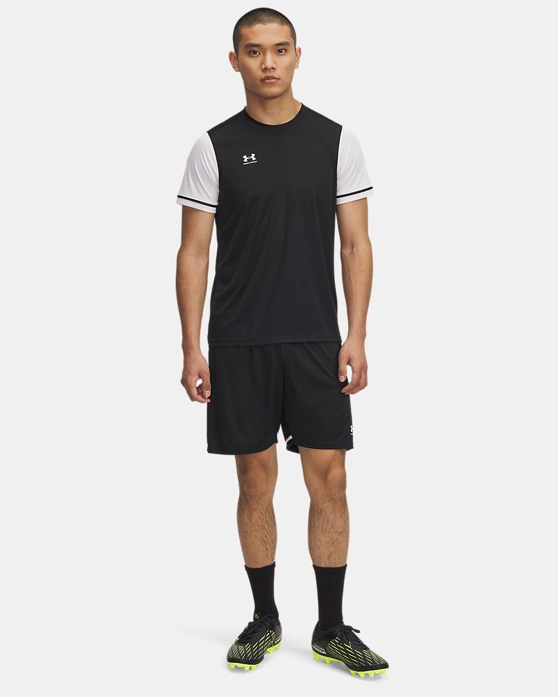 UA Challenger Men's 7" Shorts — view 3