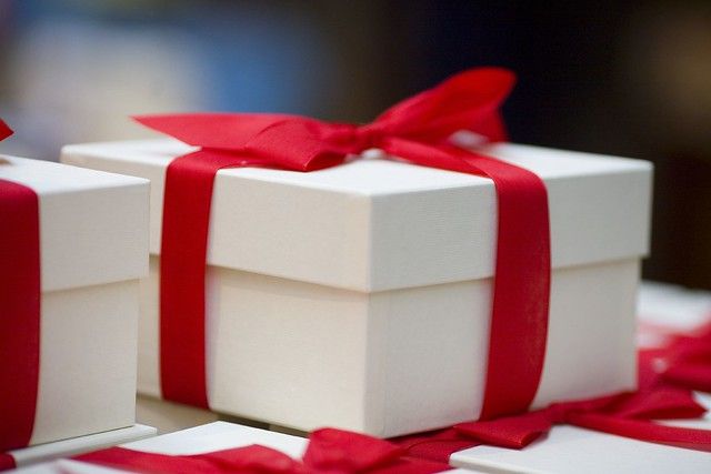 Snaxplosion Surprise Package