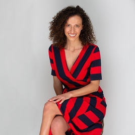 Dr. Eva Yacobi Avatar