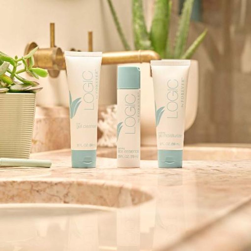Logic by Forever® Balancing Aloe Essence