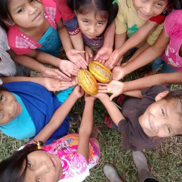 Floating Fab Lab Peru Kids 2