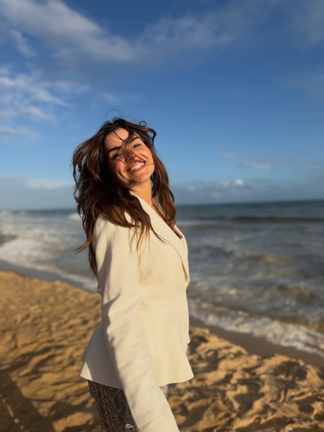 Vanessa Giácomo durante sua temporada em Portugal com os três filhos