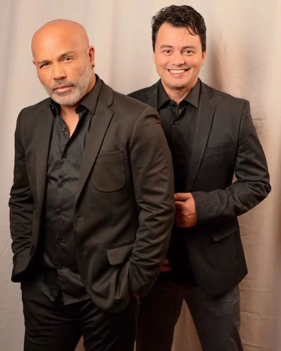 Rick Sollo durante apresentação musical da dupla Rick e Renner