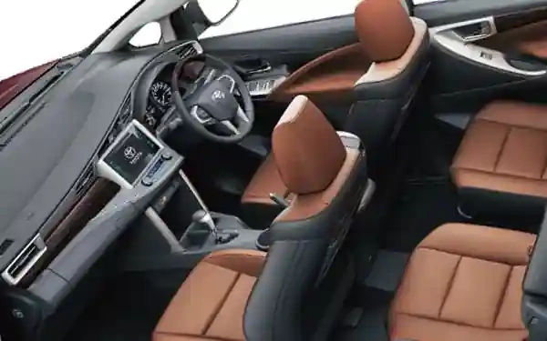 Innova Crysta 6 A/C