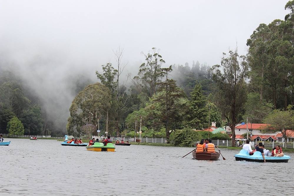 Bangalore-Mysore-ooty-Kodaikanal 5 Days Tour Package