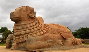 Lepakshi and the Hanging Pillar