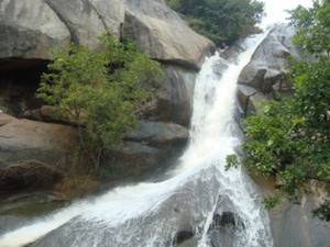 Jalagamparai Falls