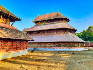 Mahalingeshwara Temple and the Phalguni