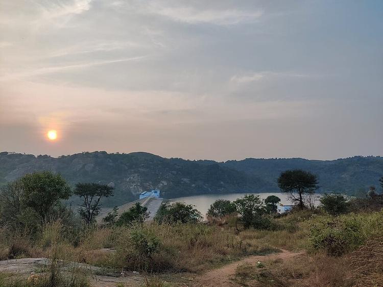Manchanabele Dam