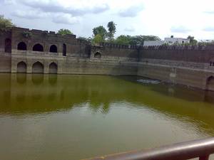 Taj Bawdi