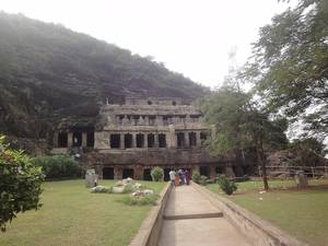 Undavalli Caves