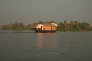 Vembanad Lake and Houseboat Cruises