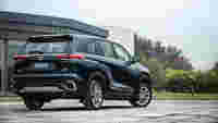Innova Hycross 