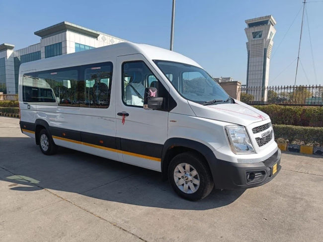 How does urbania stack up against regular vans?