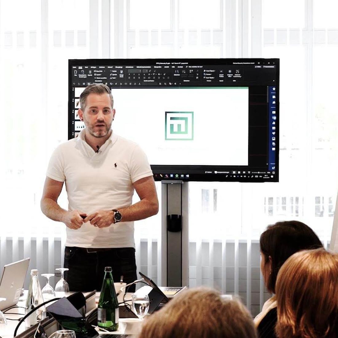 Setzt dich von der Masse ab! Mit FolienWerke PowerPoint-Kursen