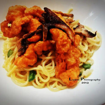Fried Chicken & Mushroom Spaghetti