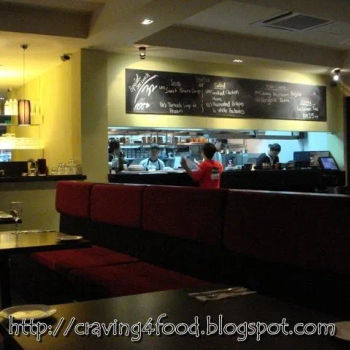 Thirty Two Bistro & Bar Interior