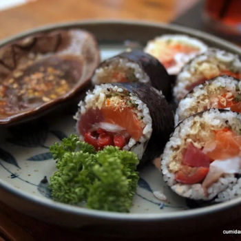 Salmon Maki