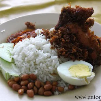 Nasi Lemak With Fried Chicken