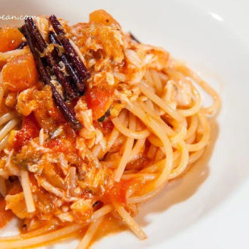 Spaghetti Tomato Sauce with Wild Rice with Sea bass and grilled vegetables