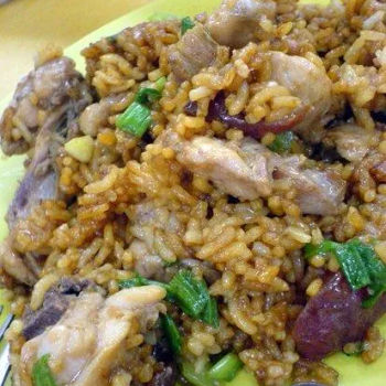 Claypot chicken rice