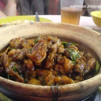 三杯田鸡 (Frog in "San Bei" style)