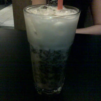Soya Bean with Cincau (Grass Jelly)