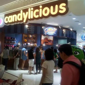 Garrett Popcorn Outlet at 1 Utama Shopping Mall.