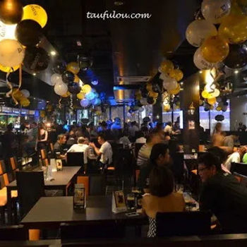 Dirty Nelly @ KL Live Interior