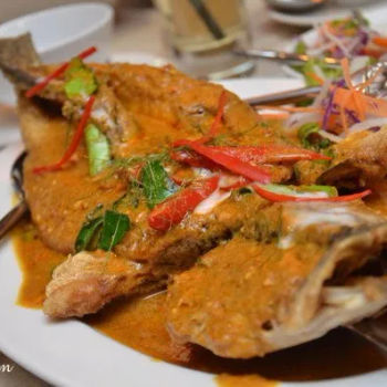 Choo Chee Deep Fried Fish