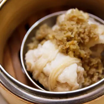 Steamed Grouper Fish Paste with Ginger Topping 老友记姜蓉石斑卖