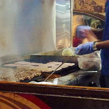 Burger Bakar Kaw Kaw cooking