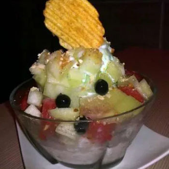 Summer Mago with Ice-Cream