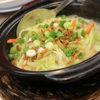 Hairy Cucumber with Vermicelli in Claypot