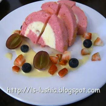 Strawberry White Chocolate Cake