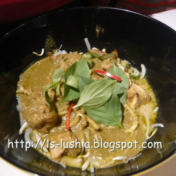 Green Curry Chicken Noodles
