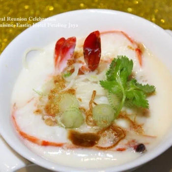 Steamed Soba with Prawn and Egg White 龙王一口面