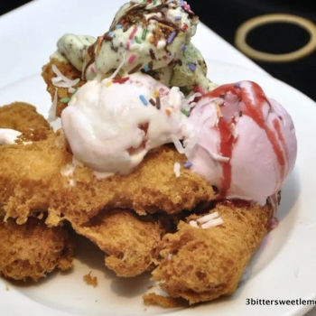 Banana Split With Fried Fritters