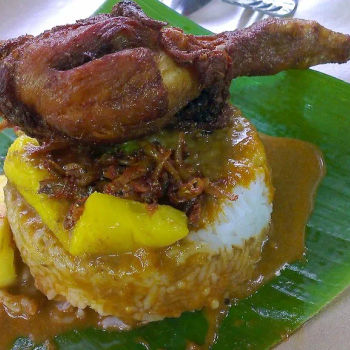 Nasi Kukus Ayam