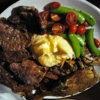 CIKU PLATTER – RM 35.90
Combination of rib eye, sirloin and lamb shoulder (Aussie)