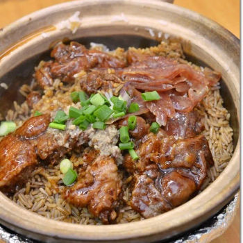 Claypot Chicken Rice