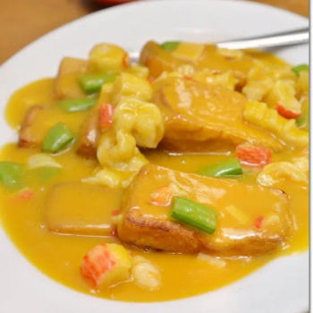 Golden Homemade Beancurd