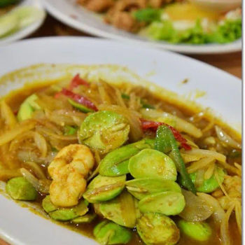 Thai style Stir Fried Petai with Prawns