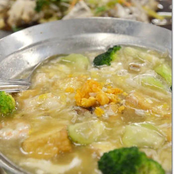 Homemade Beancurd in a Slurry of Egg Whites and REAL Crab Meat