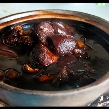 Claypot Braised Vinegar Pork Knuckle