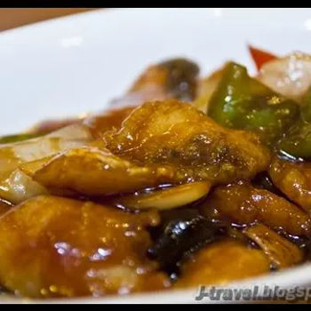 Fried Fish Fillet in Sweet & Sour Sauce (糖醋五柳鱼)
