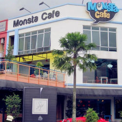 Monsta Cafe