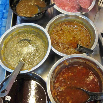Type of sauce : satay sauce, minced onion, BBQ sauce, curry sauce and chili paddy